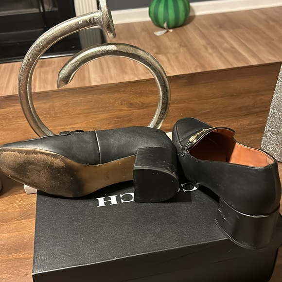 Black Coach shoe with 2” heel - Picture 3 of 6